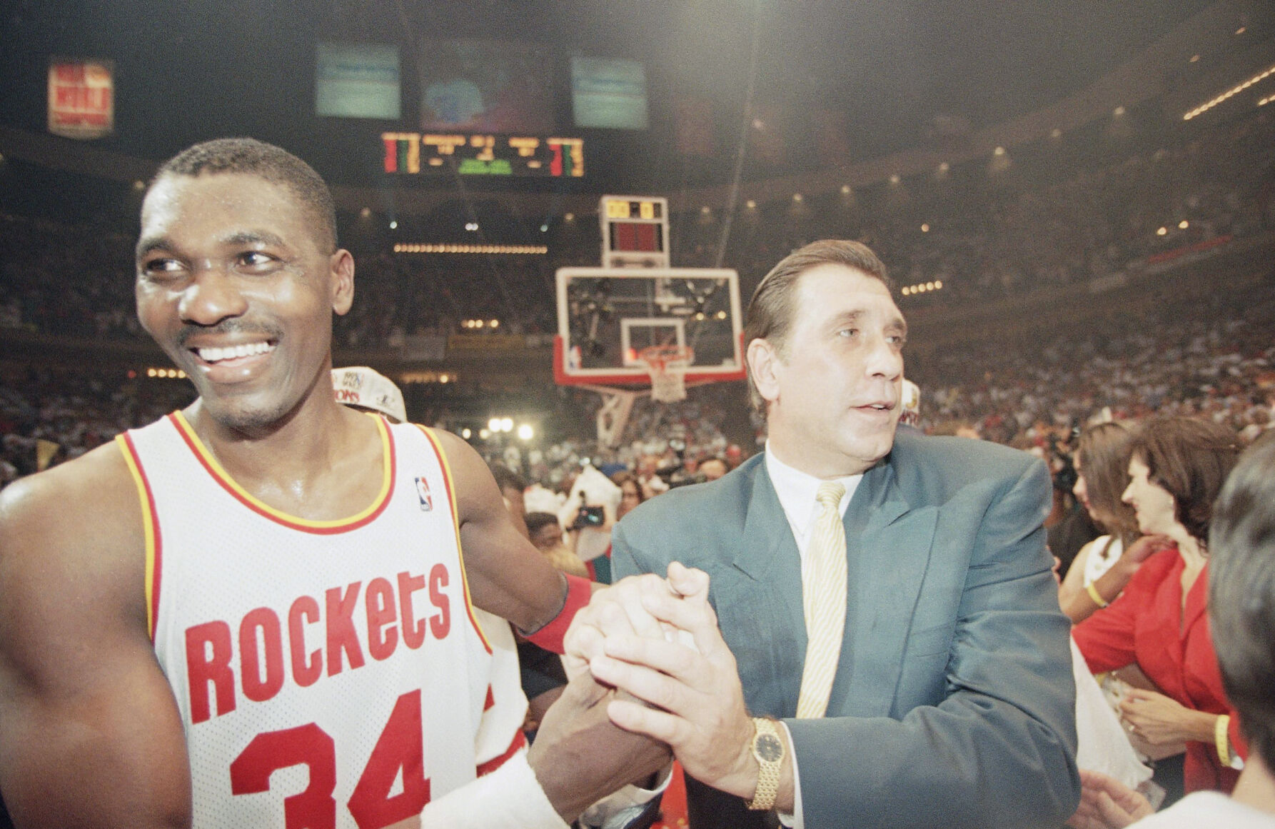 1995: Houston Rockets sweep Orlando Magic for second straight NBA championship